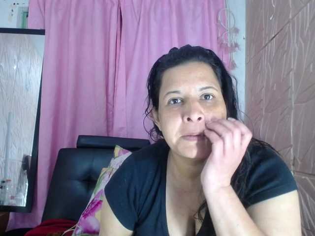 Camila-milf