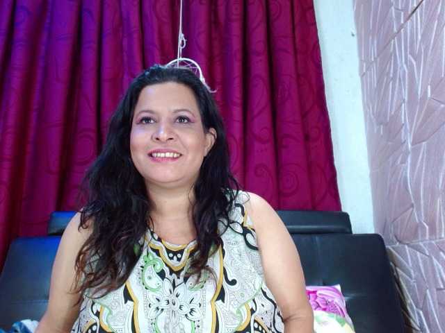 Camila-milf
