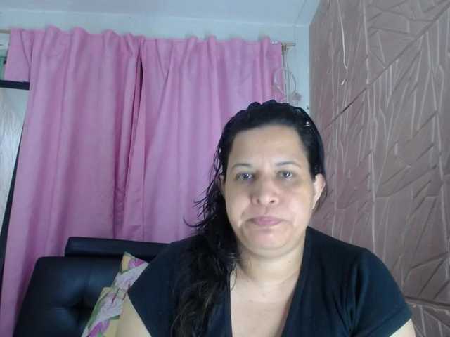 Camila-milf
