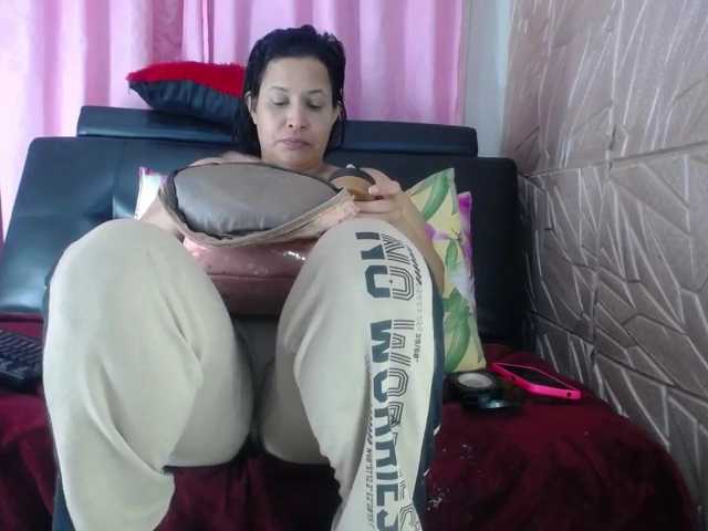 Camila-milf