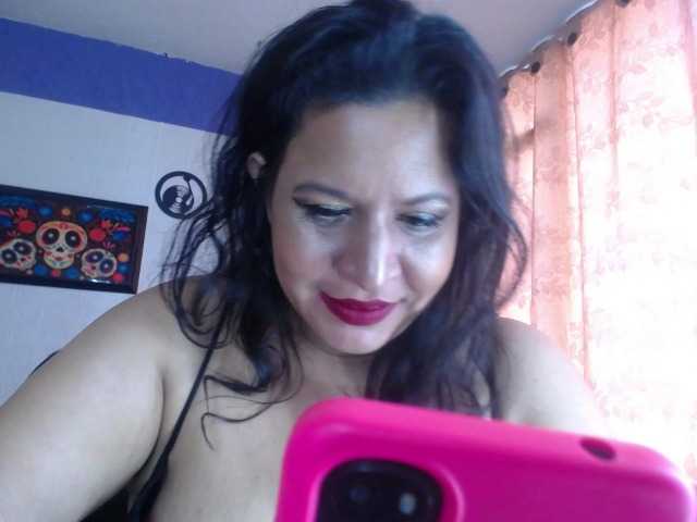 Camila-milf