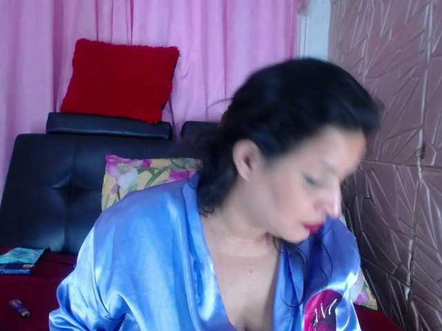 Camila-milf