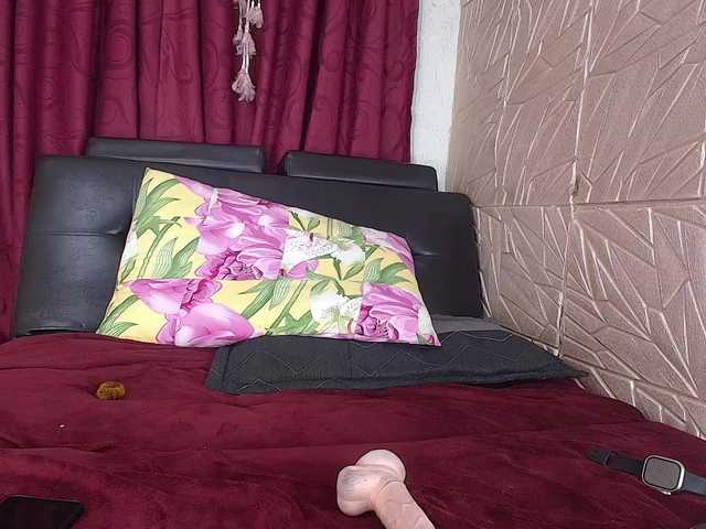 Camila-milf live cam