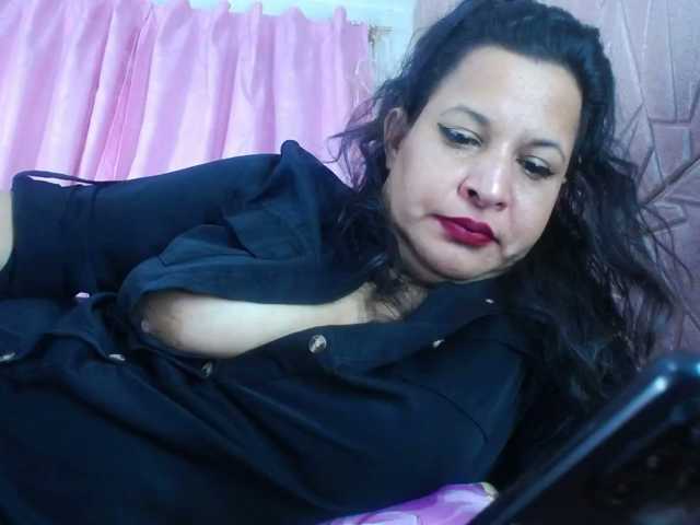 Camila-milf