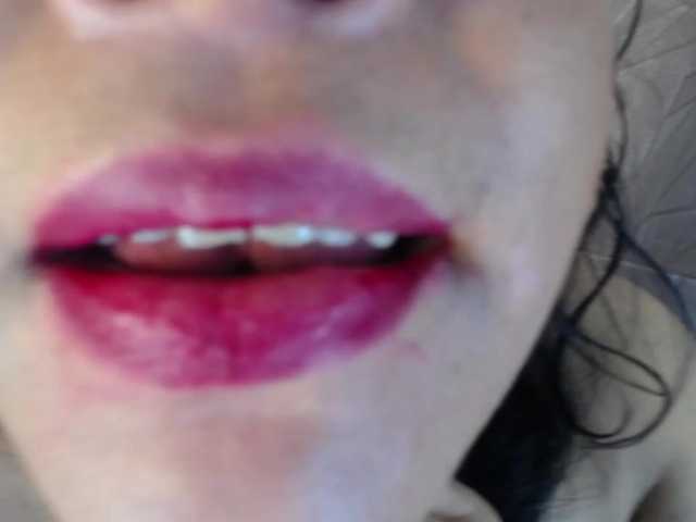 Camila-milf live cam
