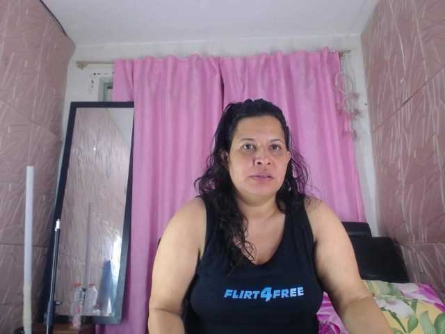 Camila-milf