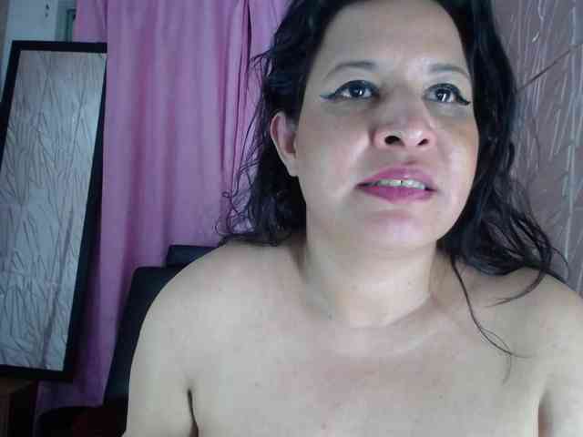 Camila-milf webcam