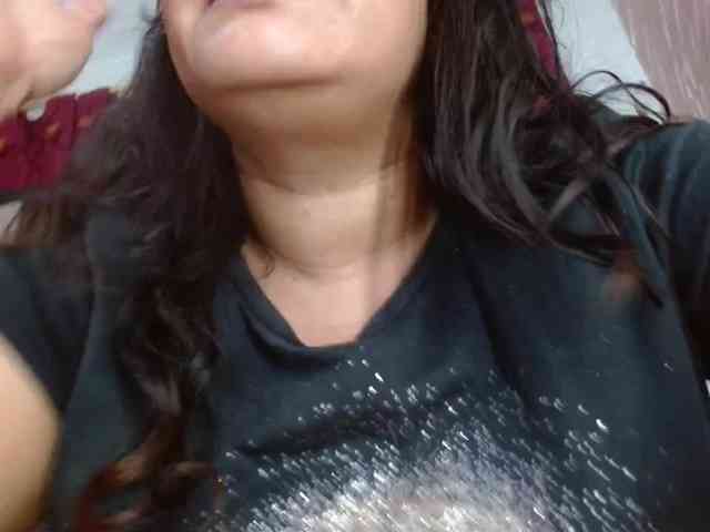 Camila-milf webcam