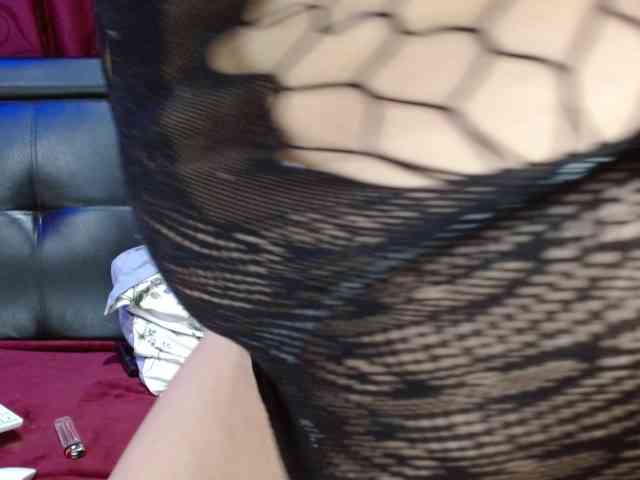 Camila-milf webcam