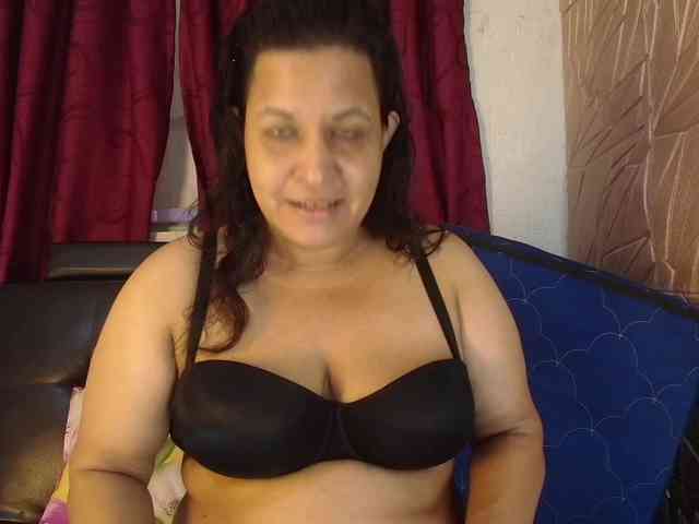 Camila-milf Live Webcam on BongaCams