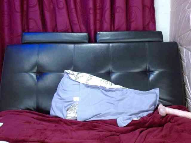Camila-milf webcam