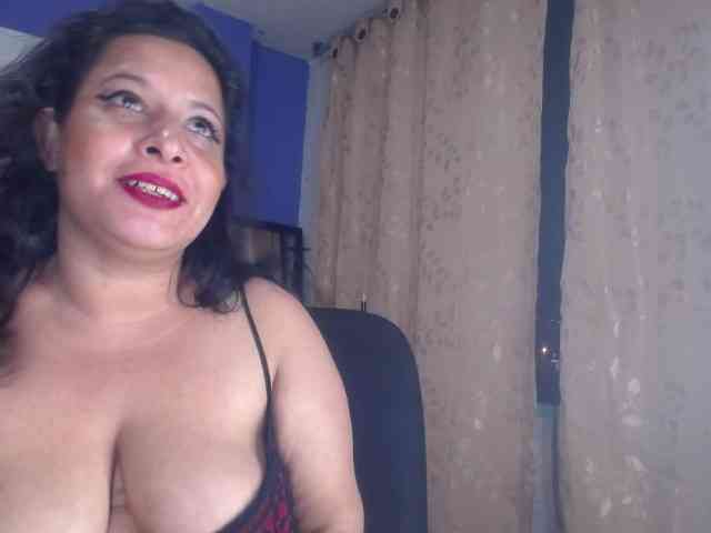 Camila-milf