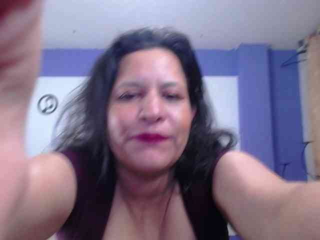 Camila-milf