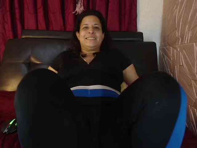 Camila-milf webcam
