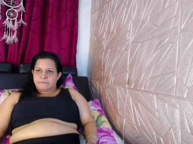 Camila-milf webcam