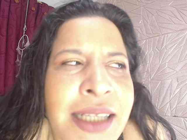 Camila-milf webcam