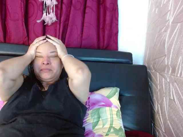 Camila-milf webcam