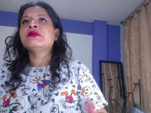Camila-milf
