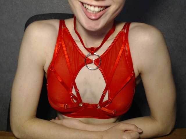 EveLiakas live cam on BongaCams