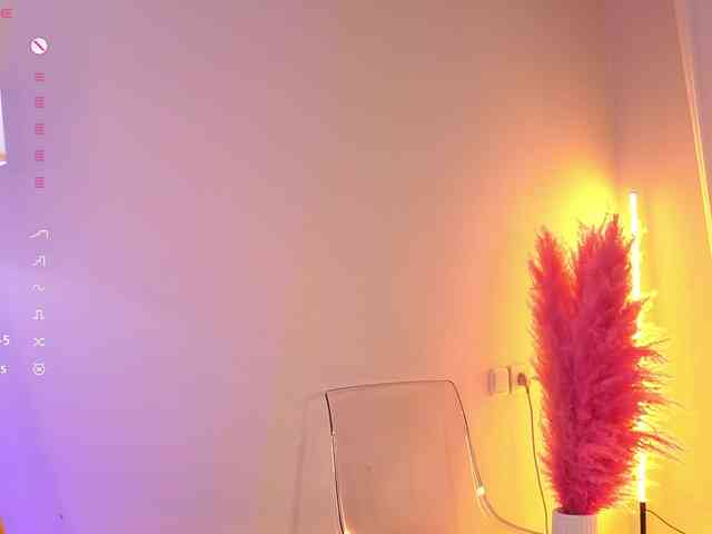 ChiaraLuna Sex Cam Show