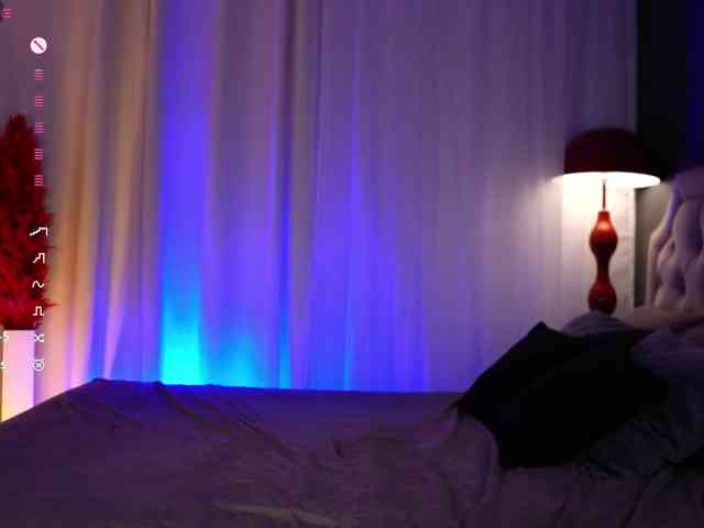 ChiaraLuna Sex Cam Show
