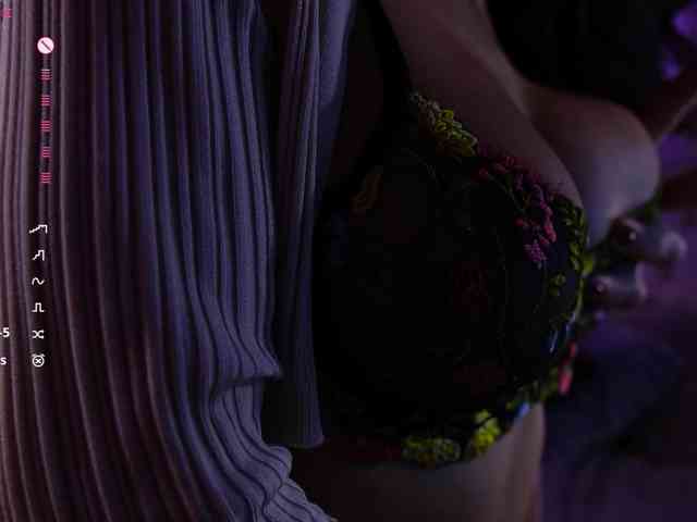 ChiaraLuna Sex Cam Show