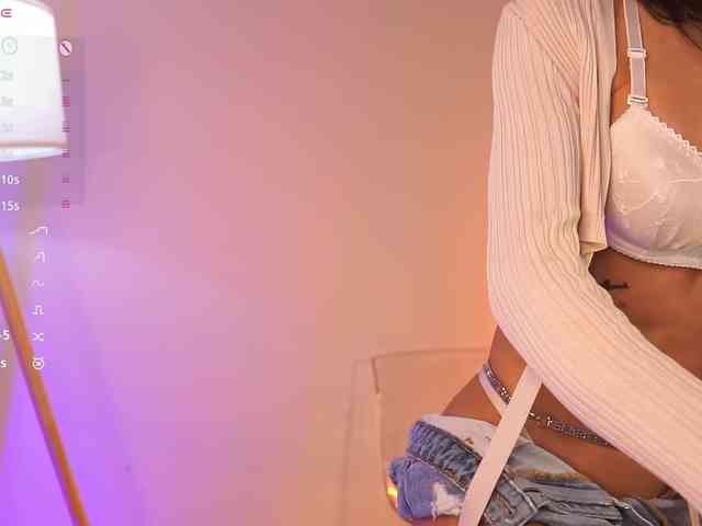 ChiaraLuna Sex Cam Show