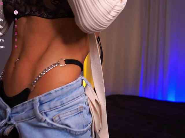 ChiaraLuna Sex Cam Show