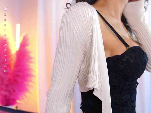 ChiaraLuna Live Webcam on BongaCams