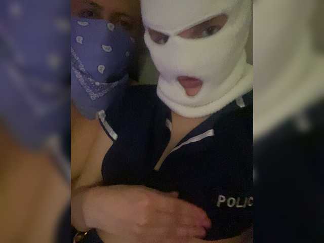 Tvix1-Tvix2 live cam on BongaCams