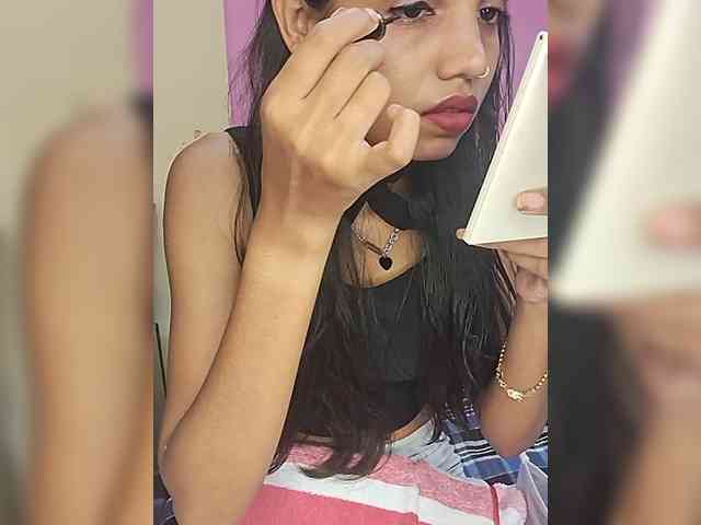 AngelRiya webcam