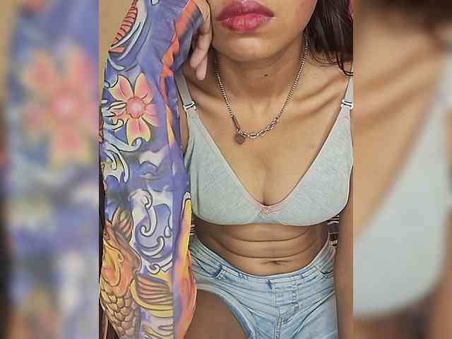 AngelRiya webcam