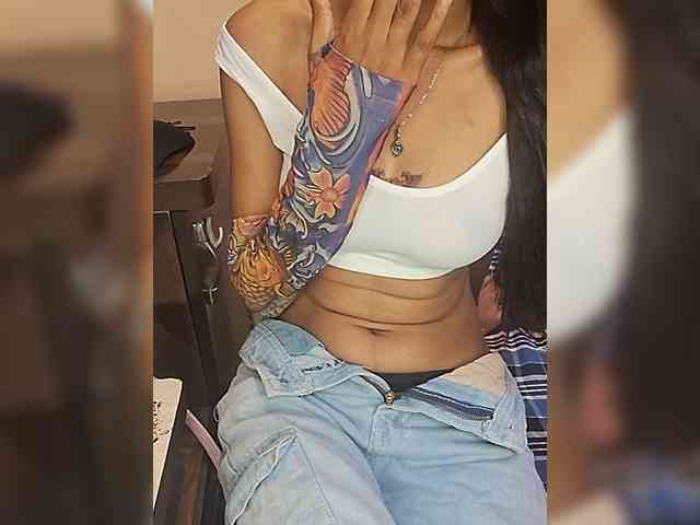 AngelRiya webcam