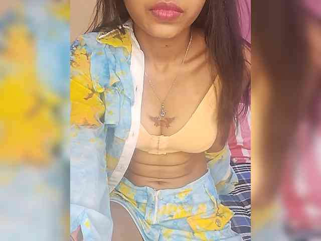 AngelRiya webcam