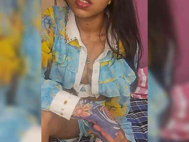 AngelRiya webcam