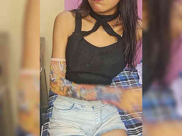 AngelRiya webcam