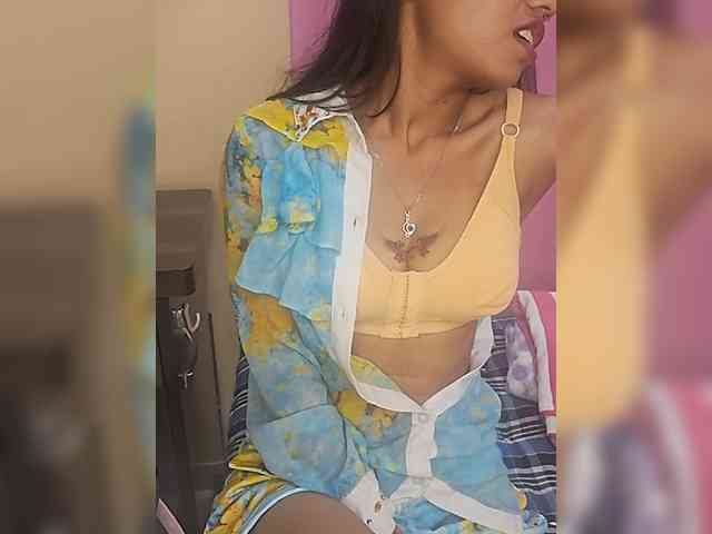 AngelRiya webcam