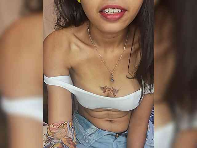 AngelRiya webcam