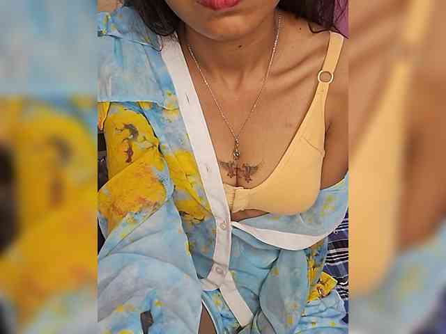 AngelRiya webcam