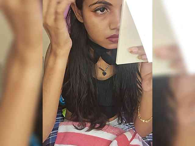 AngelRiya webcam