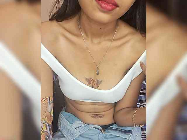 AngelRiya webcam