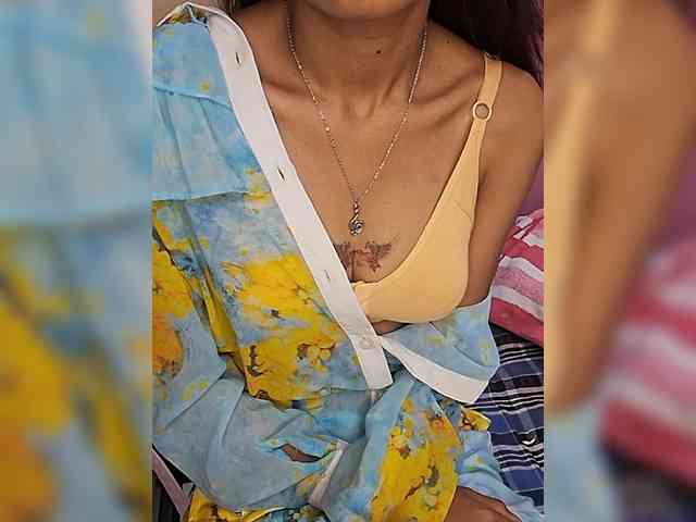 AngelRiya webcam