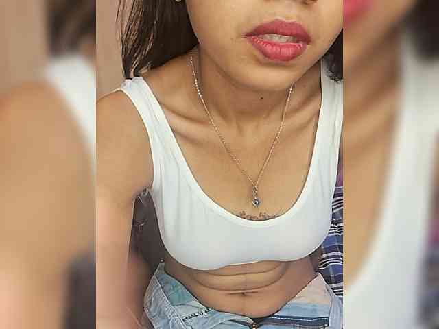 AngelRiya webcam
