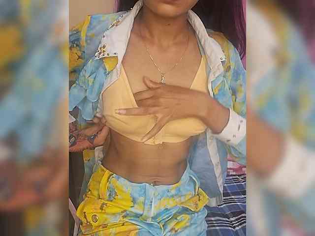 AngelRiya webcam