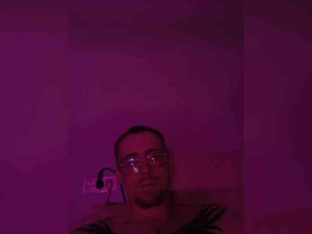 Gogi007 webcam