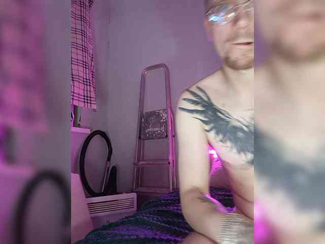 Gogi007 webcam
