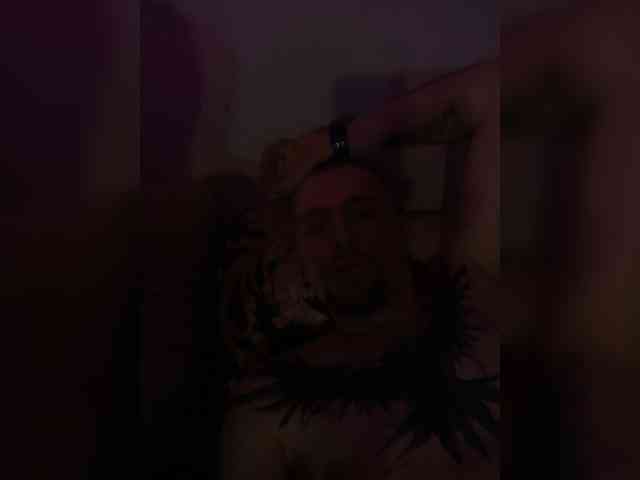 Gogi007 webcam