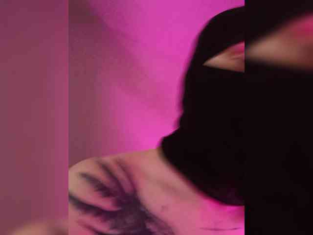Gogi007 webcam