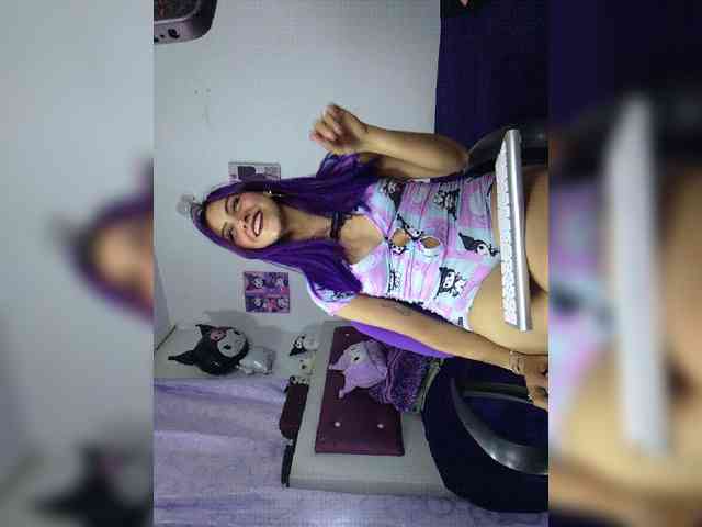 Emilyroth webcam