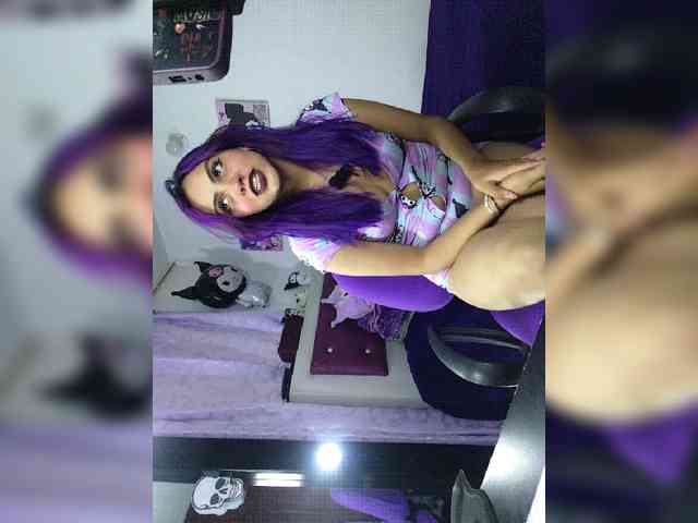 Emilyroth webcam
